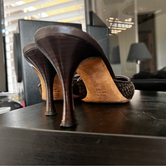 Manolo Blahnik® ♥︎ Mixed Media Kitten Heels ♥︎ - Picture 3 of 4